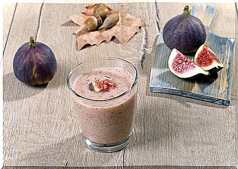 smoothie-rich-in-magnesium-with-figs