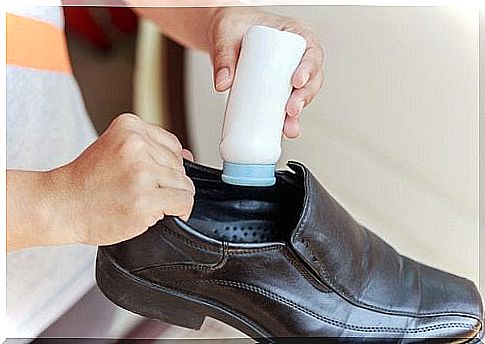 Eliminate odor from shoes