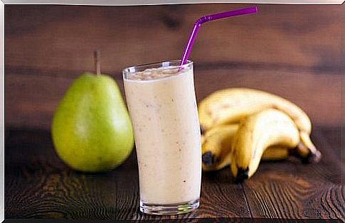 Banana pear smoothie