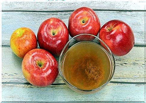 Apple cider vinegar is one of the most effective natural remedies for getting rid of warts