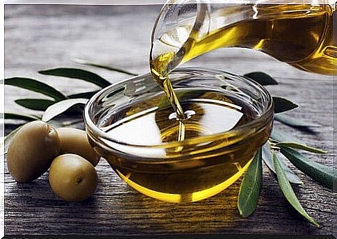 Olive oil against arterial obstructions