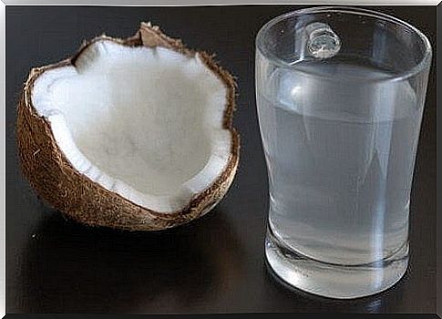 Benefits of consuming coconut water