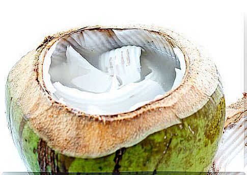 benefits of drinking coconut water