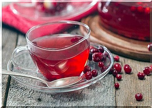 Benefits of blueberry herbal tea.