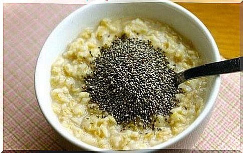 Oats with chia seeds