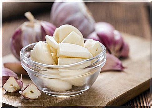 garlic cloves