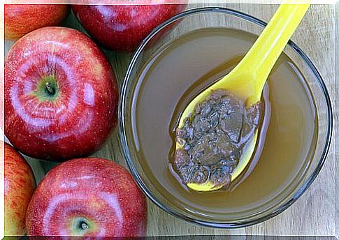 apple cider vinegar for stain removal