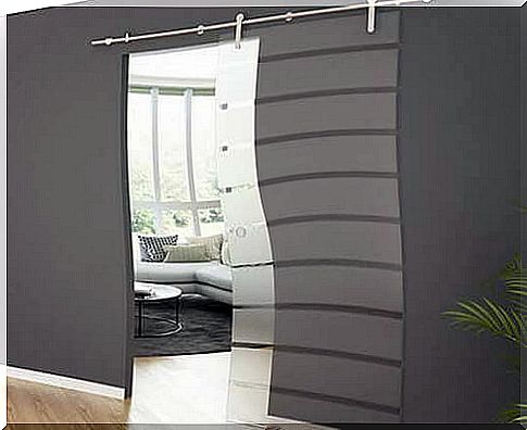 Sliding door