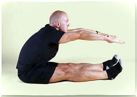 The roll up among the pilates exercises for beginners.