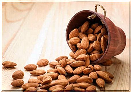 Shrink large pores with almonds