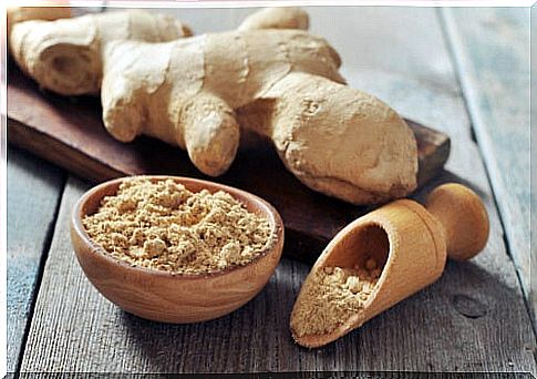 Whole and powdered ginger