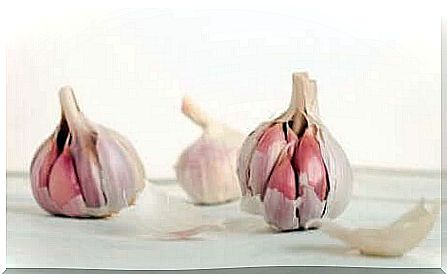 Nutritional values ​​of garlic.